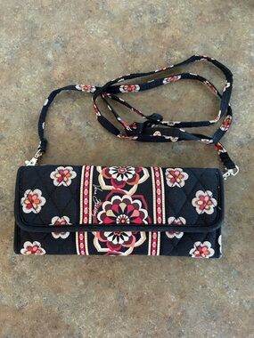 Vera Bradley trifold sleek wallet in the Pirouette pattern